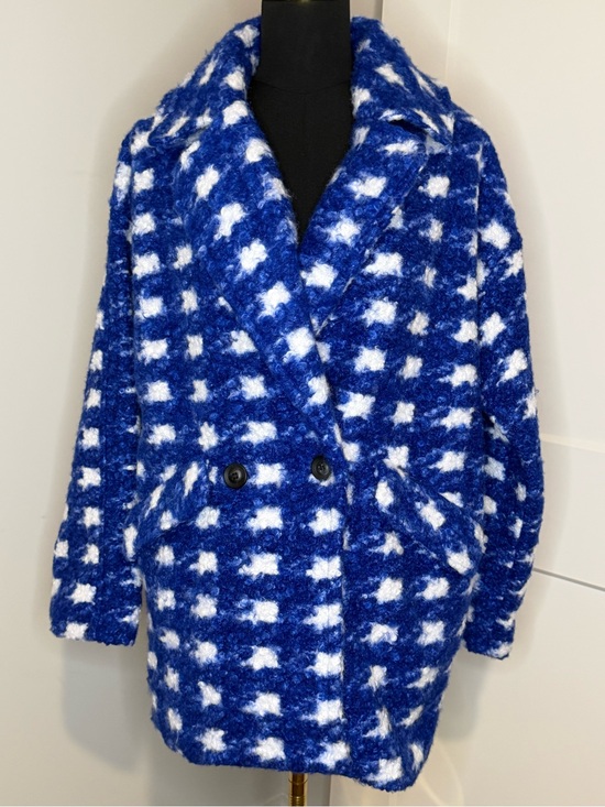 Active USA Jackets & Blazers - ACTIVE USA - Blue & White Bouclé Double-Breasted Coat